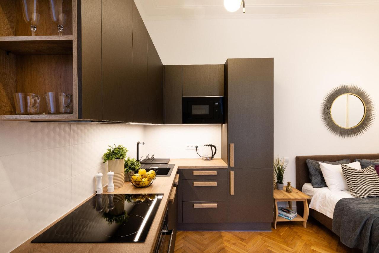 ريغا Brivibas House Design Apartments In City Center المظهر الخارجي الصورة